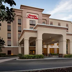 Hotel Hampton &, Largo